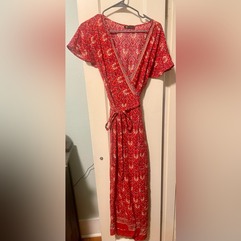 4/$25 bundle deal- Red and White V-Neck Flutter Sleeve Maxi Dress